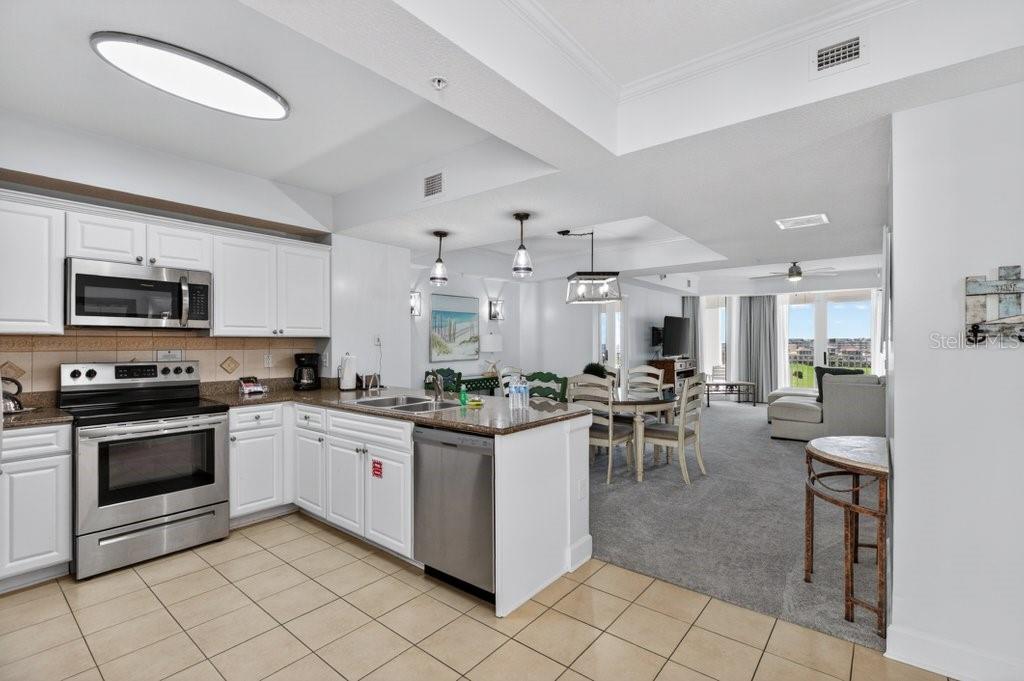 200 Ocean Crest Drive, FL