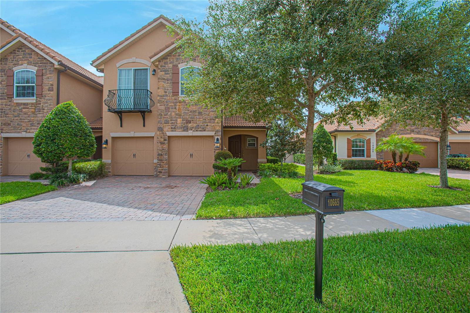 10665 Belfry Circle, FL