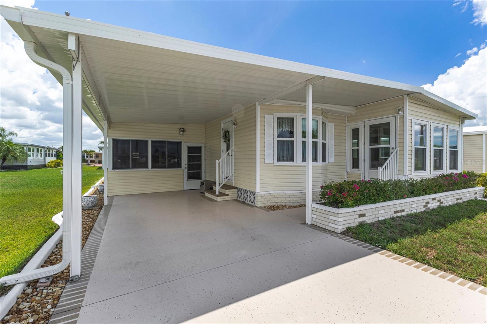 716 Sanchez Circle, FL