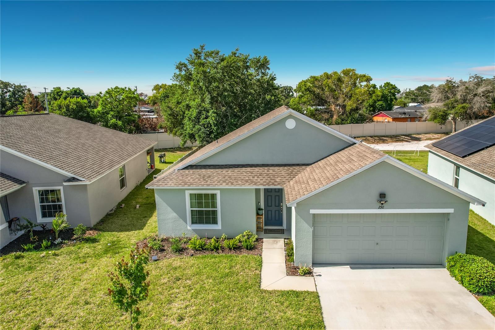 292 Arbuthnot Street, FL