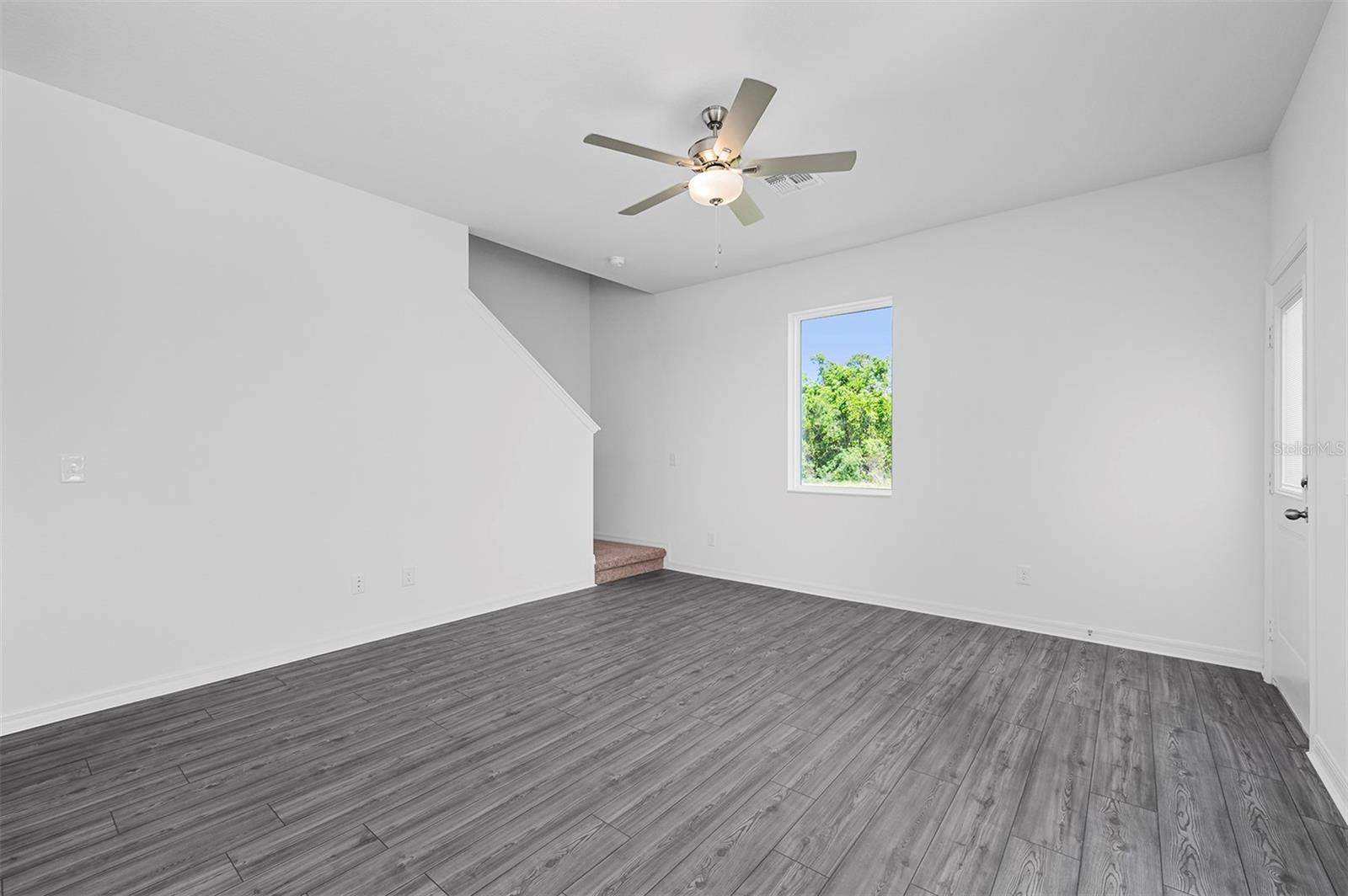 552 Bay Leaf Drive, FL