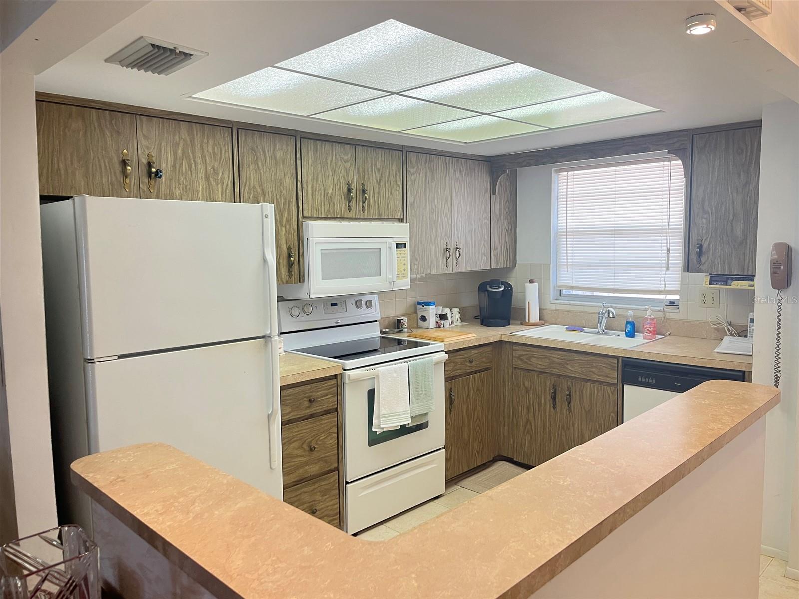 655 Park Circle, FL