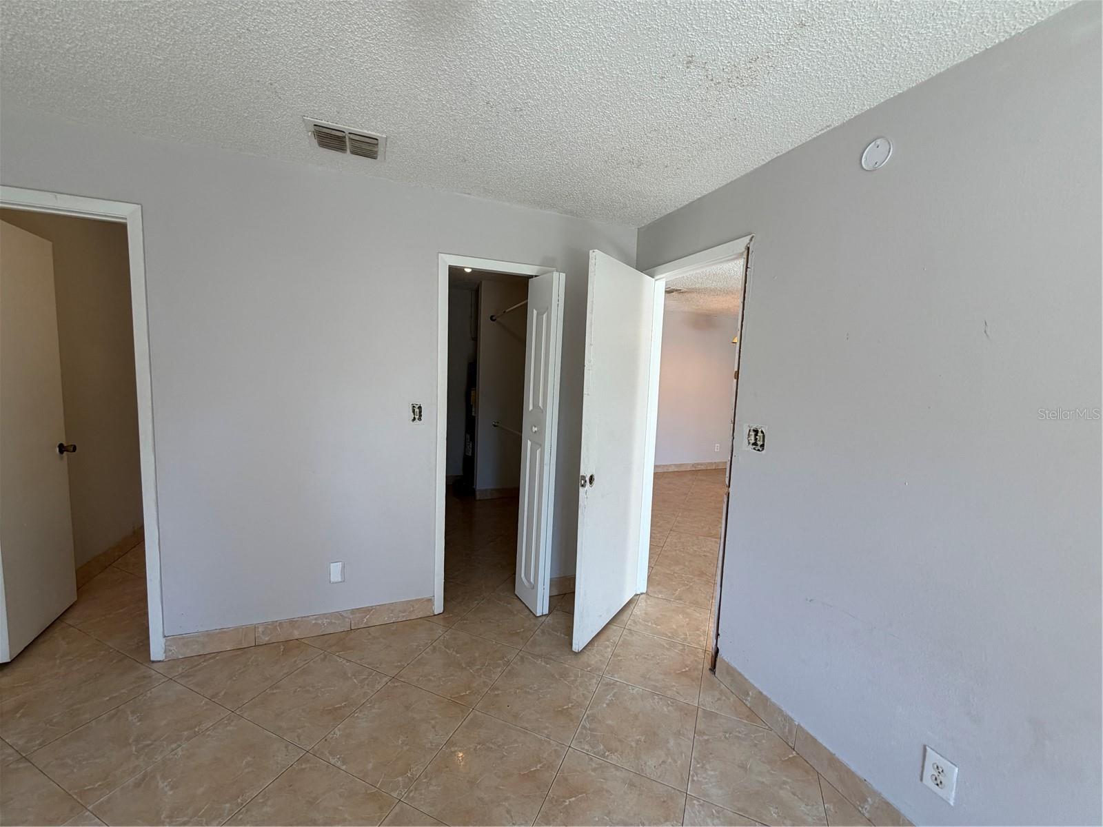 5225 Via Hacienda Circle, FL