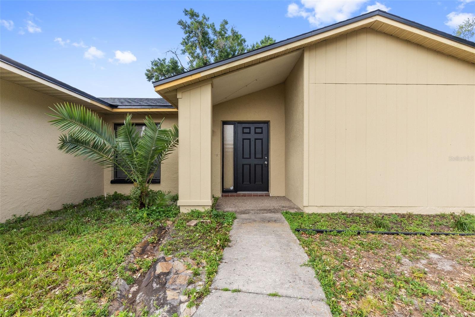 17635 Meadowbridge Drive, FL