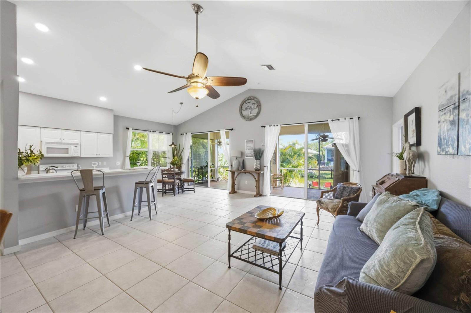 405 Tortuga Drive, FL