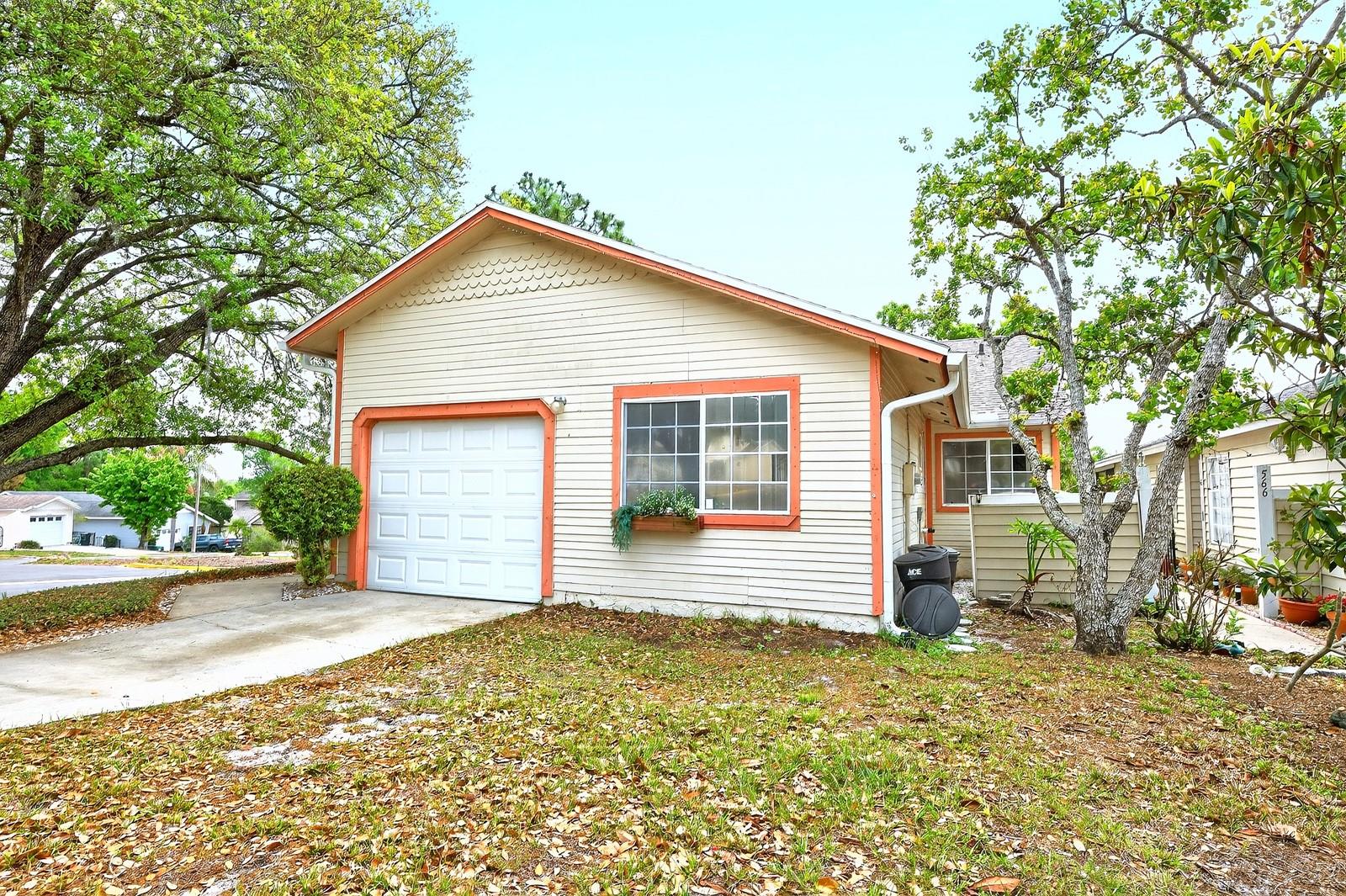 568 Abington Court, FL