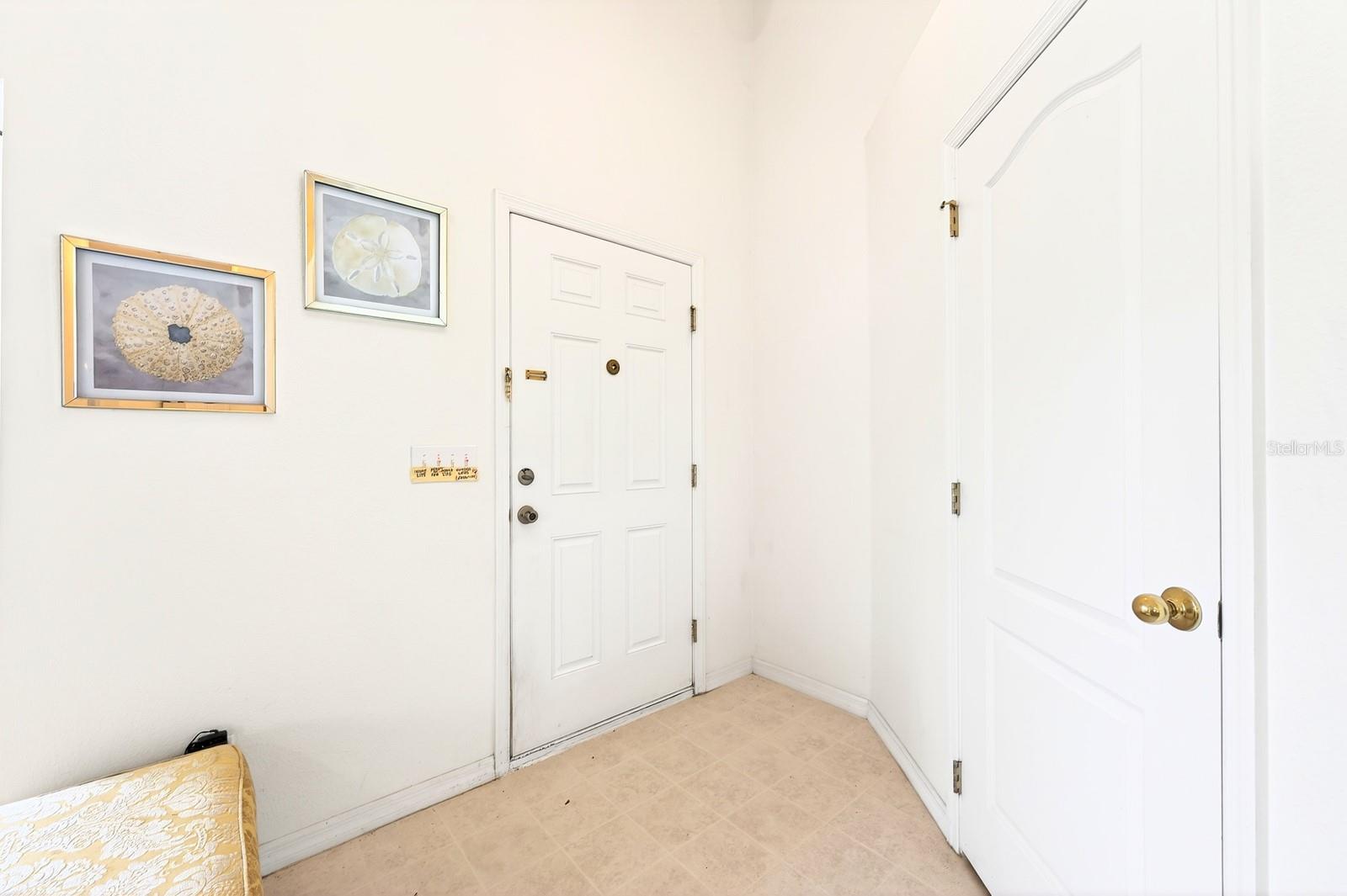 416 Lakeview Road, FL