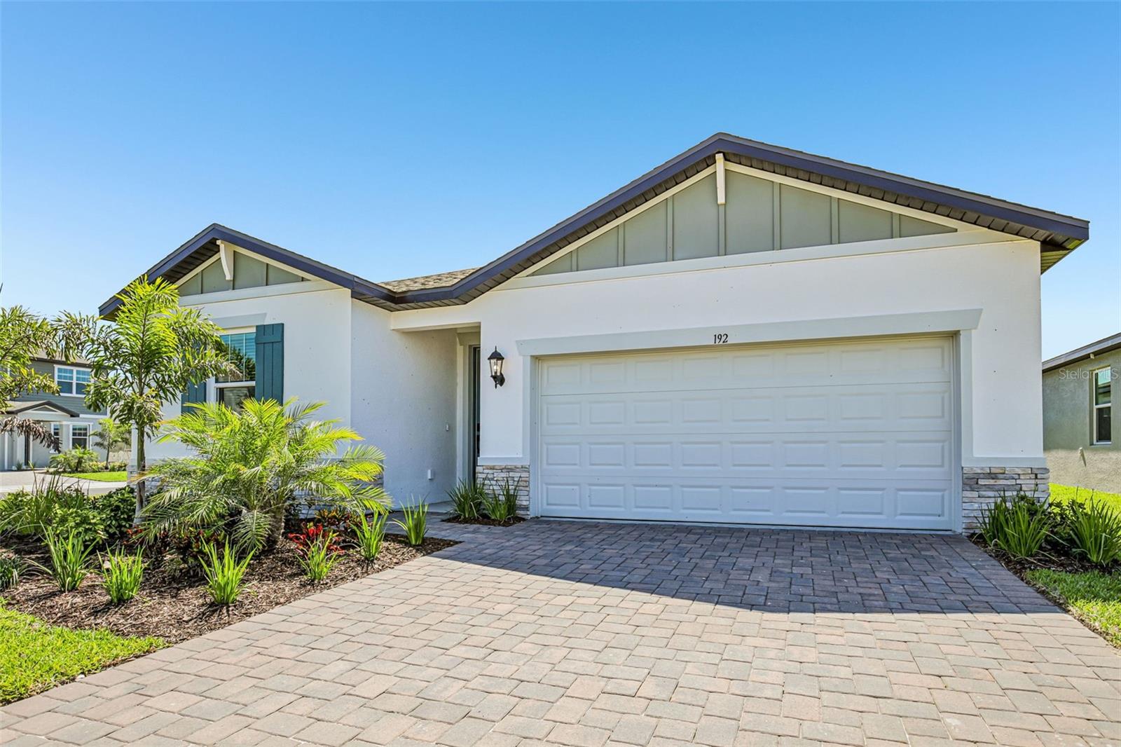 192 Shady Edge Loop, FL
