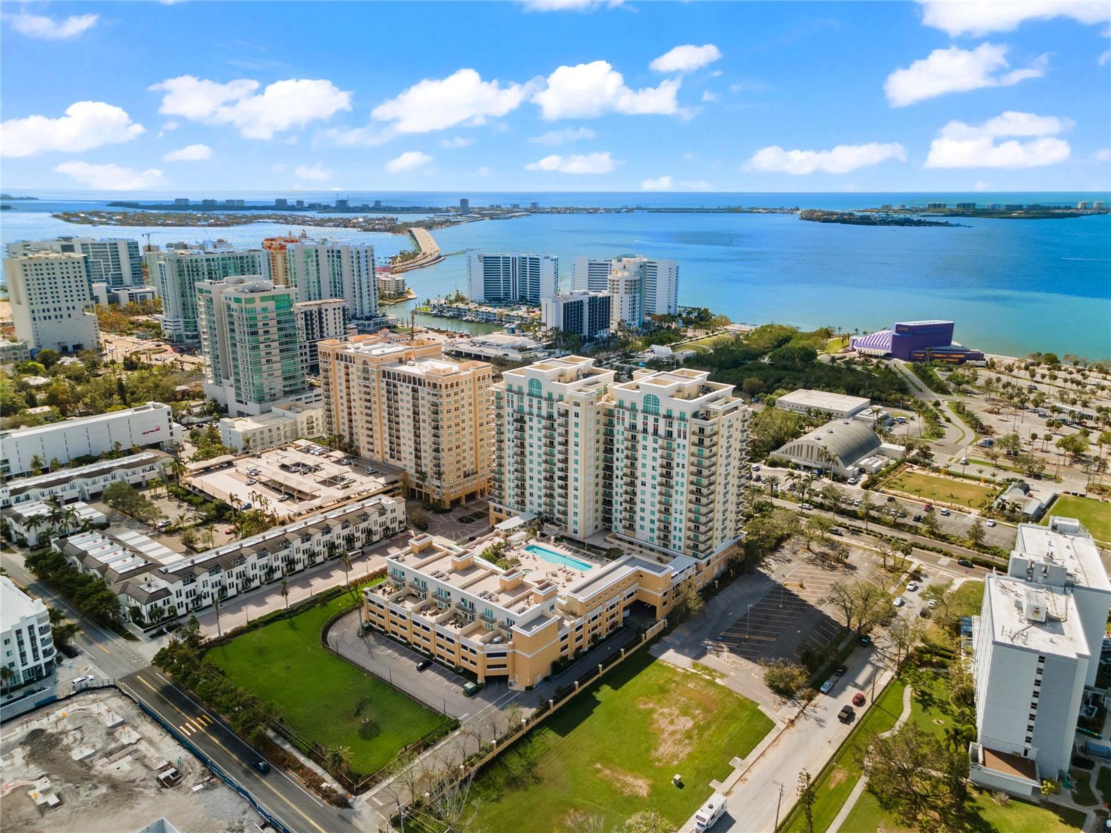 800 Tamiami Trail, FL