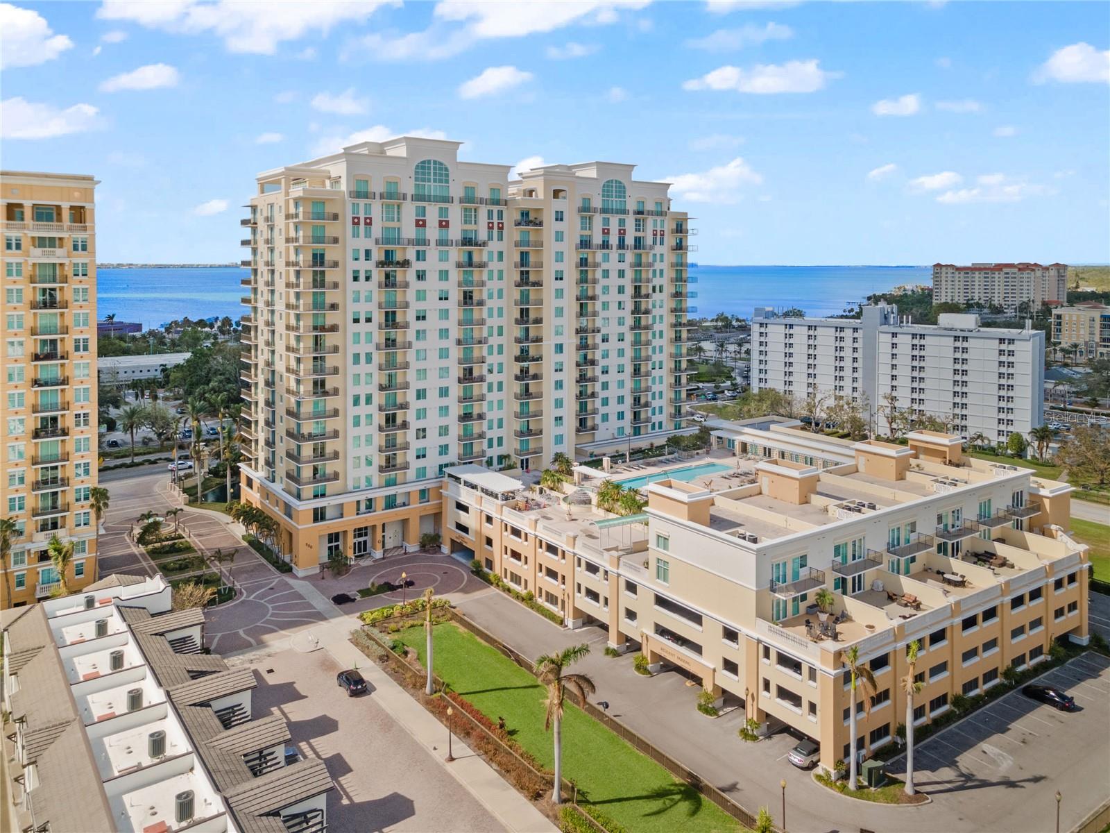 800 Tamiami Trail, FL