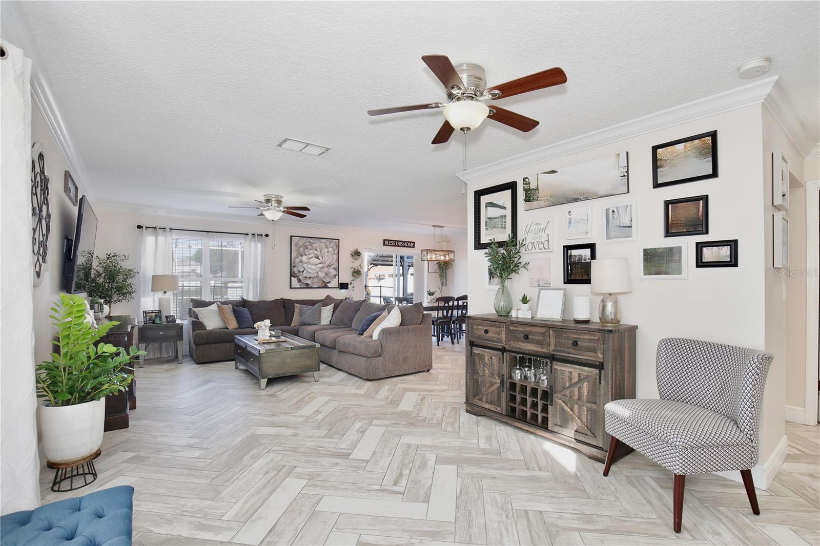 2115 Heathwood Circle, FL