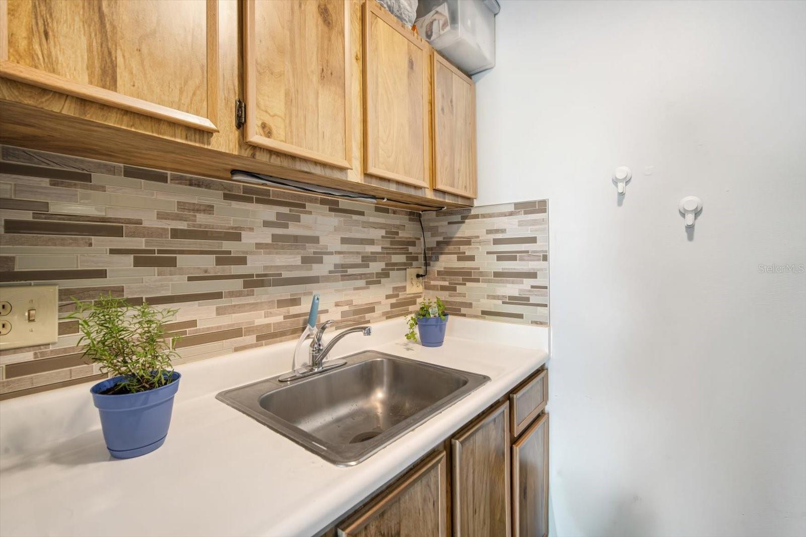 4130 Dolphin Drive, FL