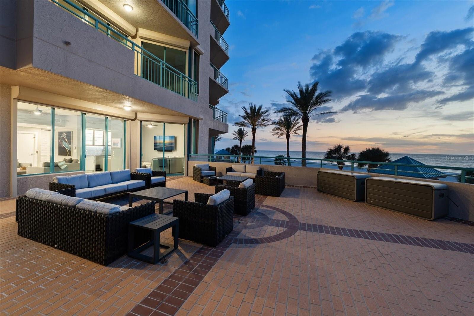 1560 Gulf Boulevard, FL