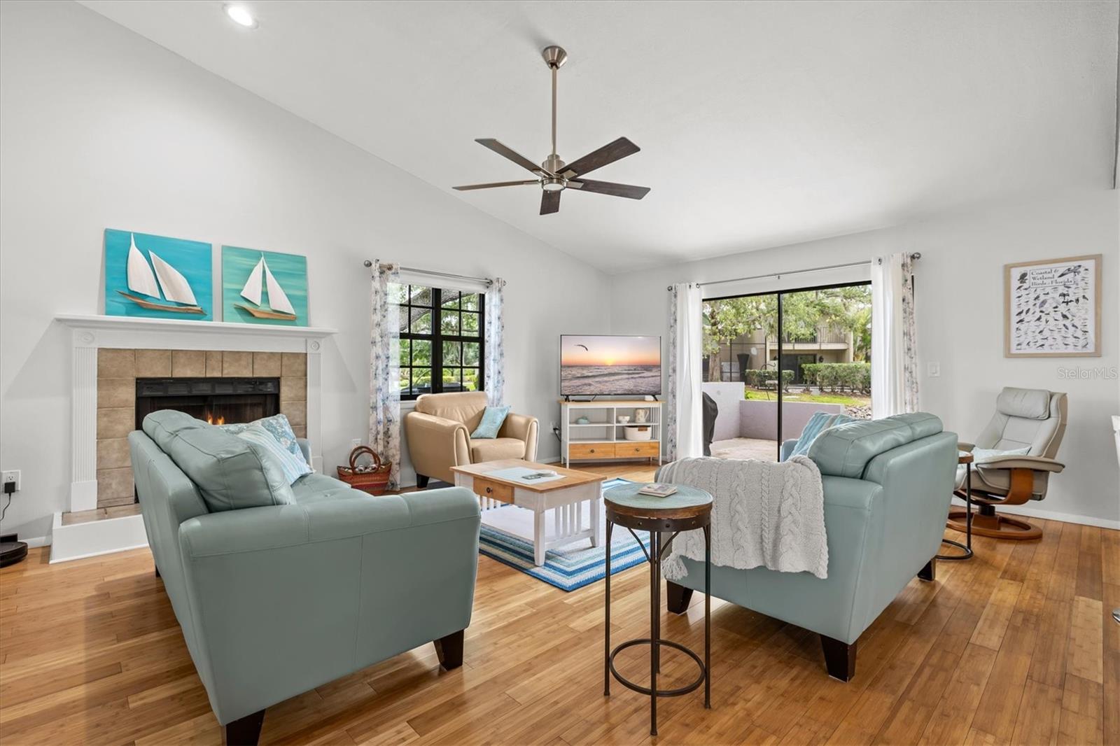 4566 Hidden View Place, FL