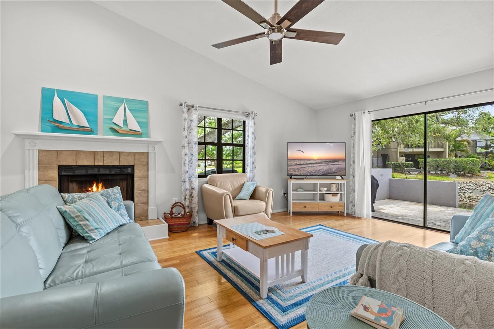 4566 Hidden View Place, FL
