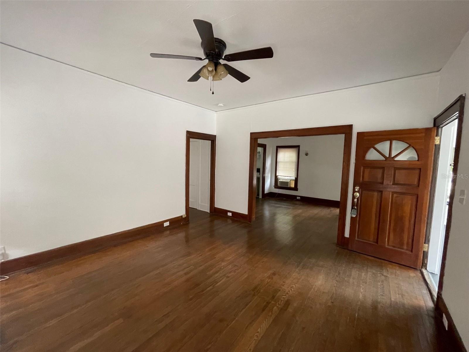 2635 University Avenue, FL