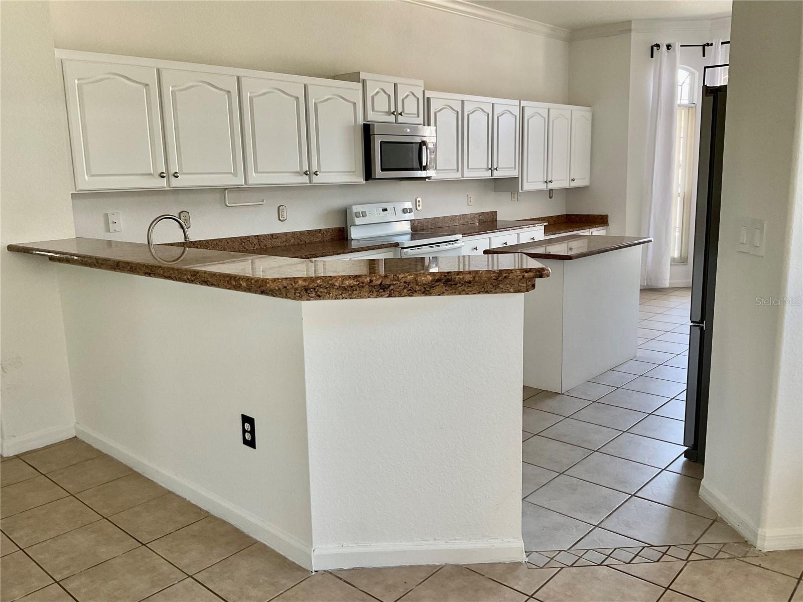132 Golf Aire Blvd, FL
