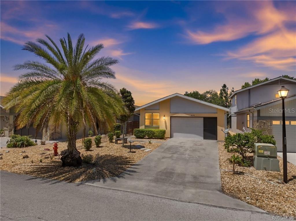 5198 Riverview Circle, FL