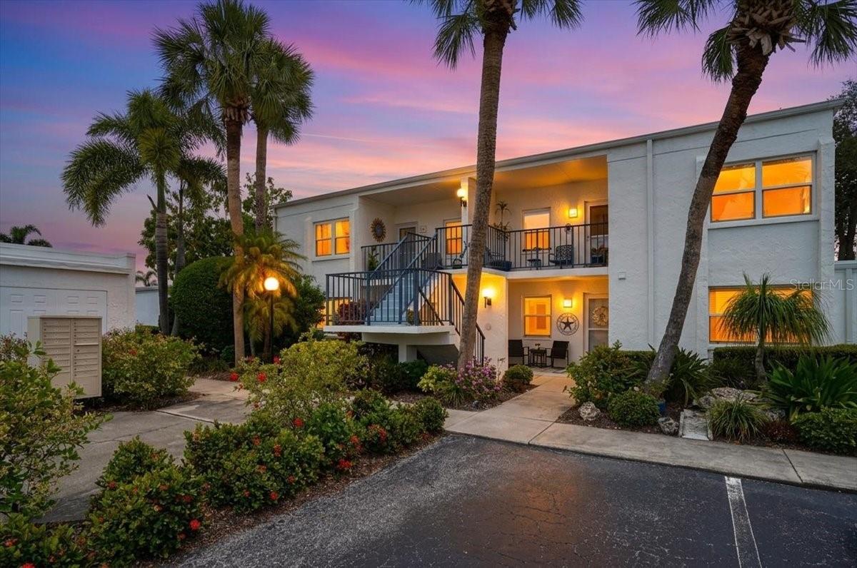 755 Village Circle, FL