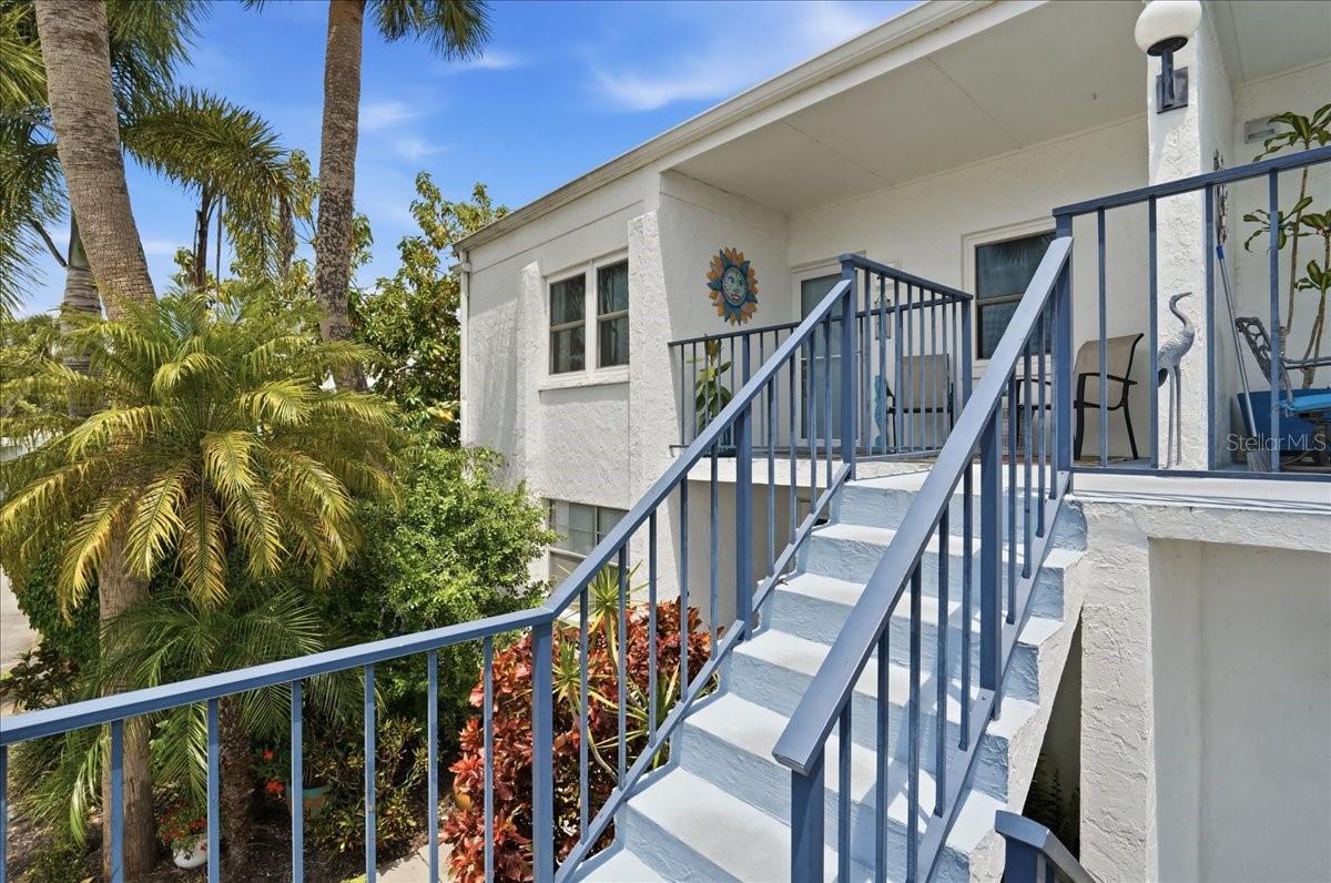 755 Village Circle, FL