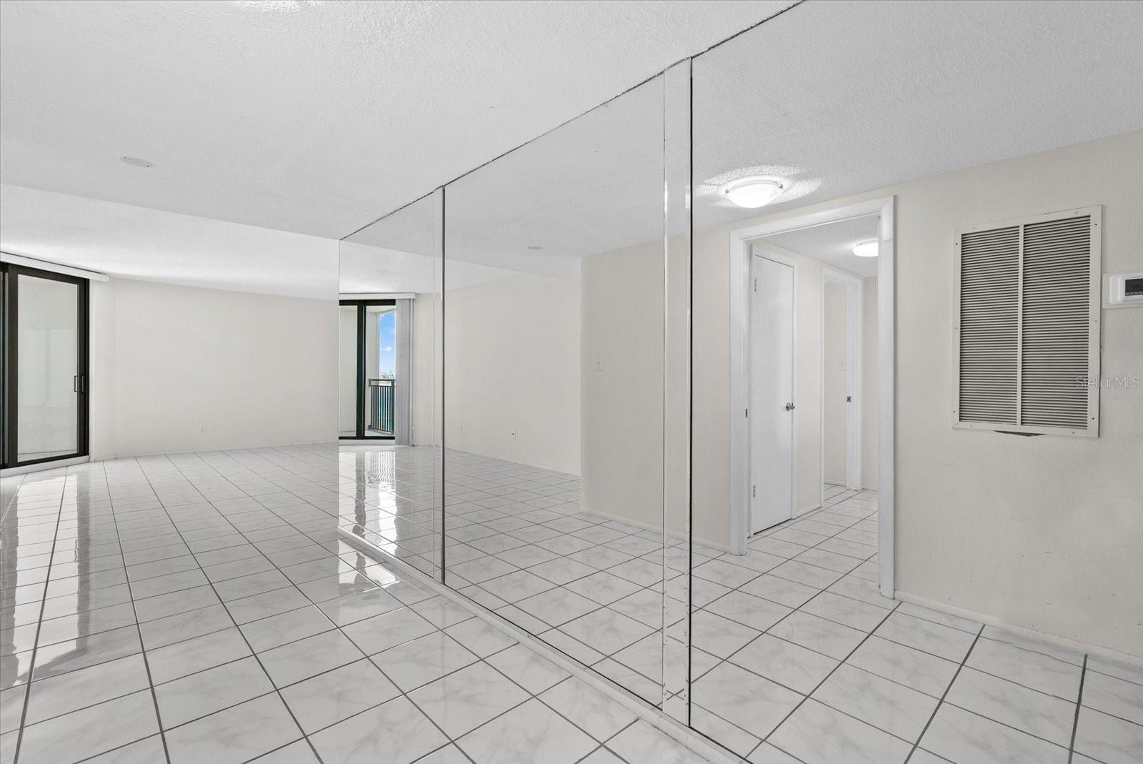 4822 Ocean Boulevard, FL