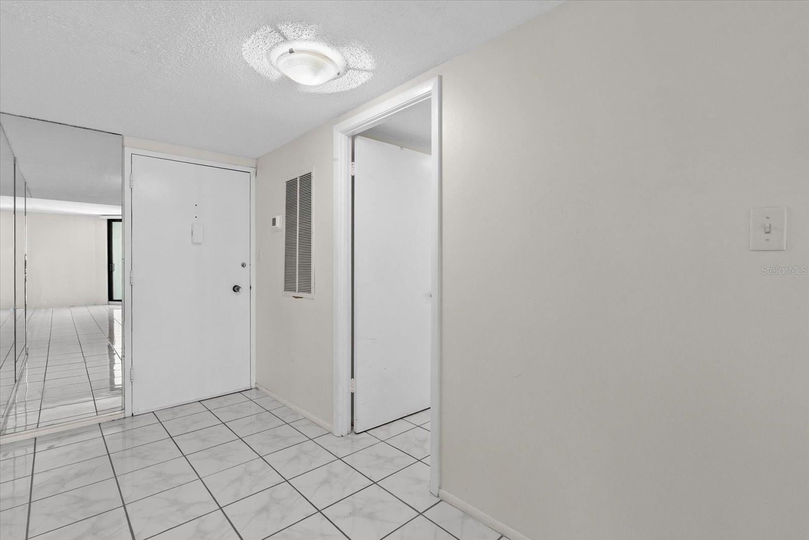 4822 Ocean Boulevard, FL