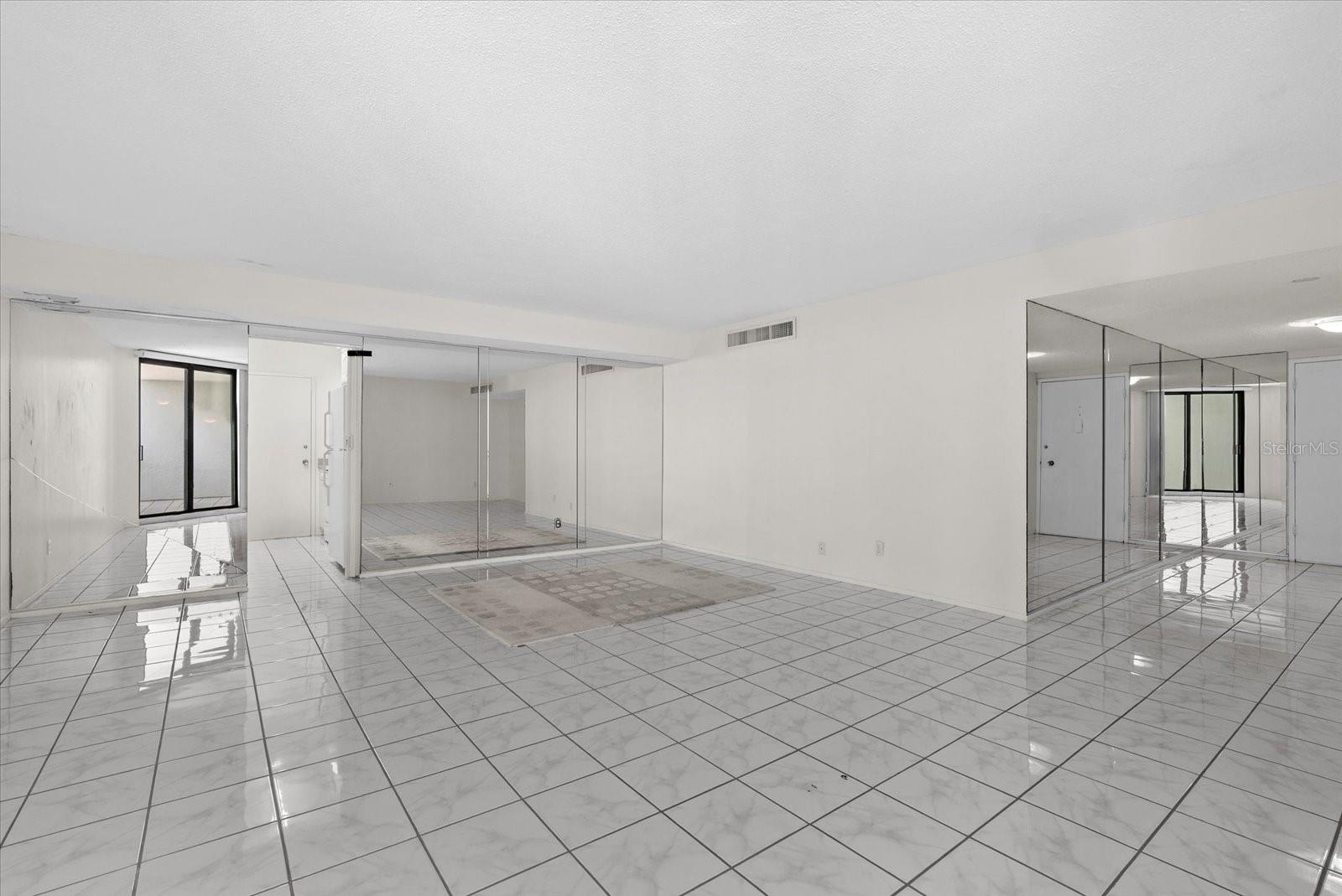 4822 Ocean Boulevard, FL