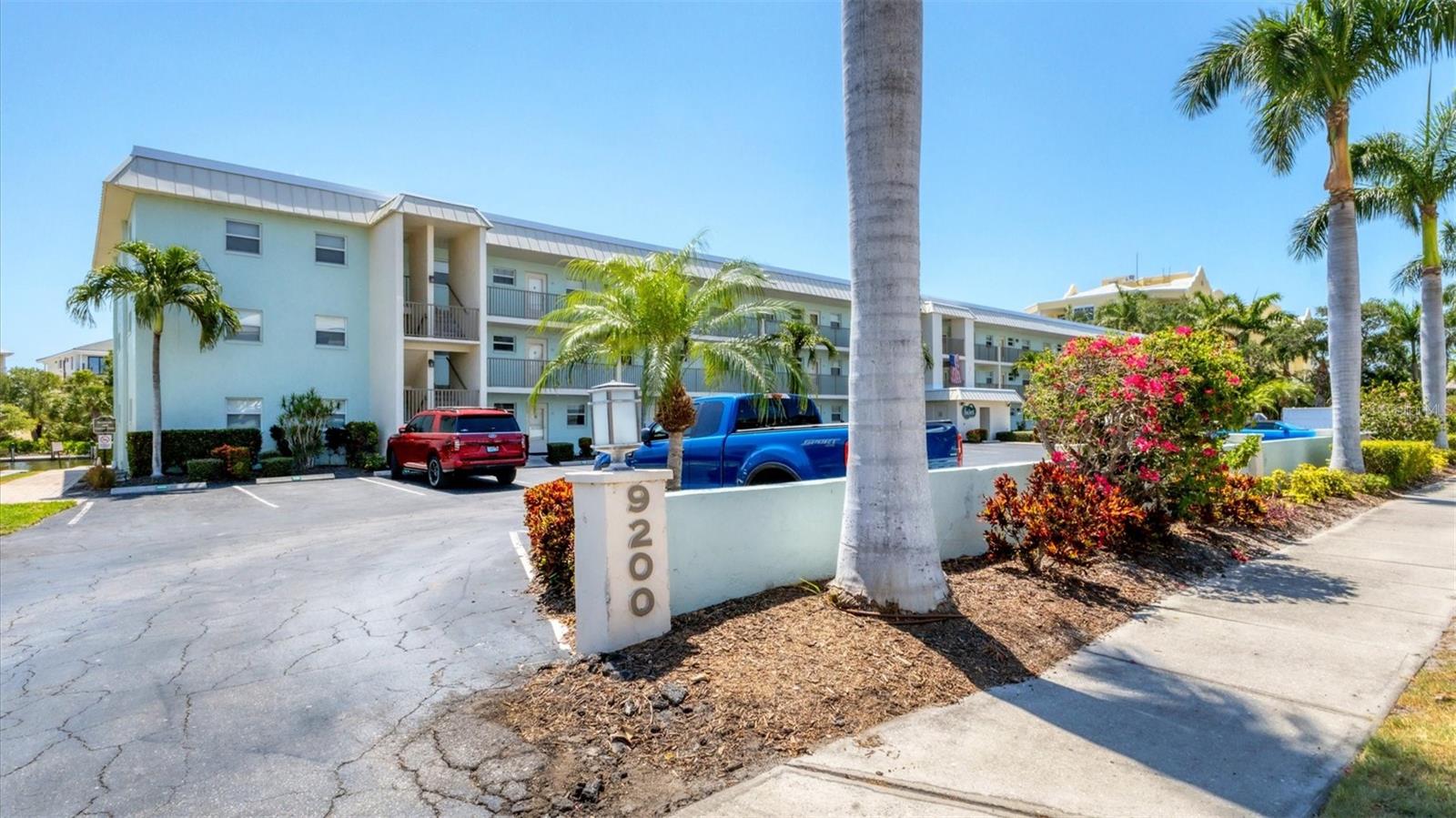 9200 Midnight Pass Road, FL
