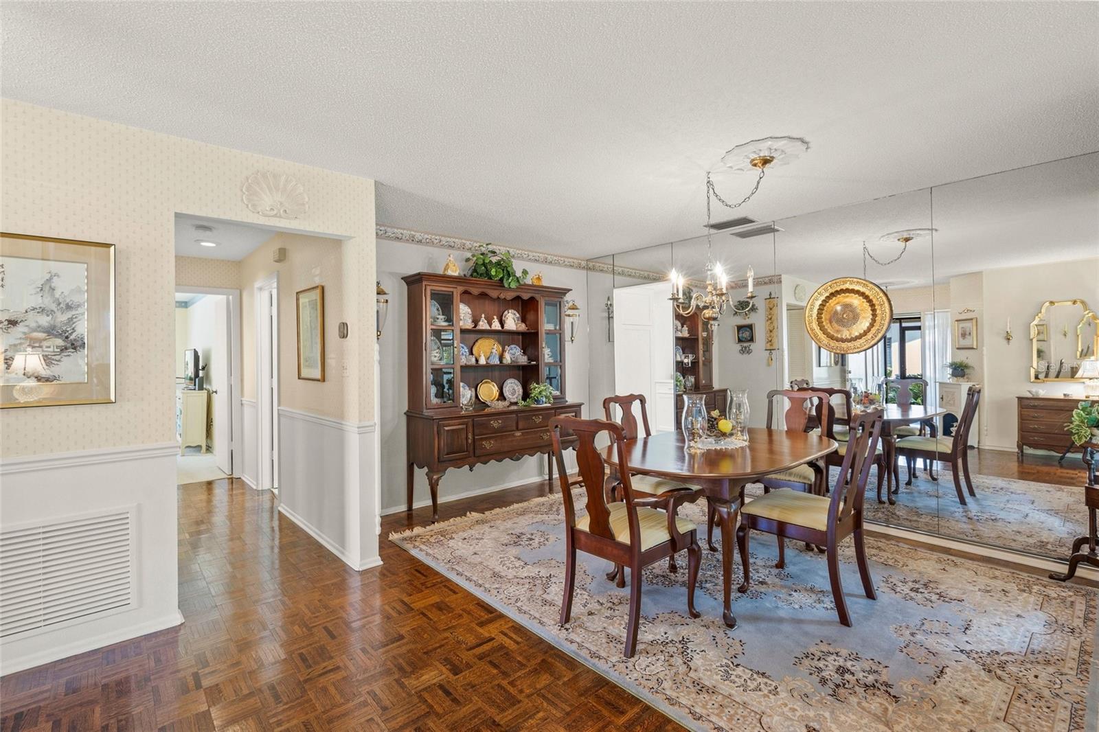 4688 Oak Hollow Drive, FL