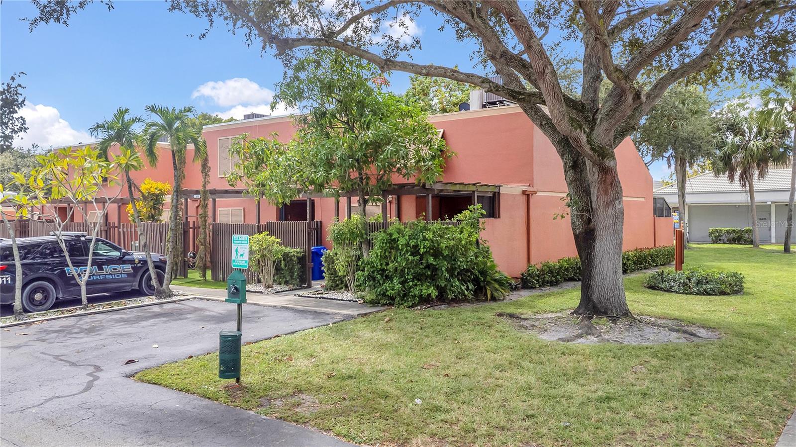 1490 Laguna Lane, FL
