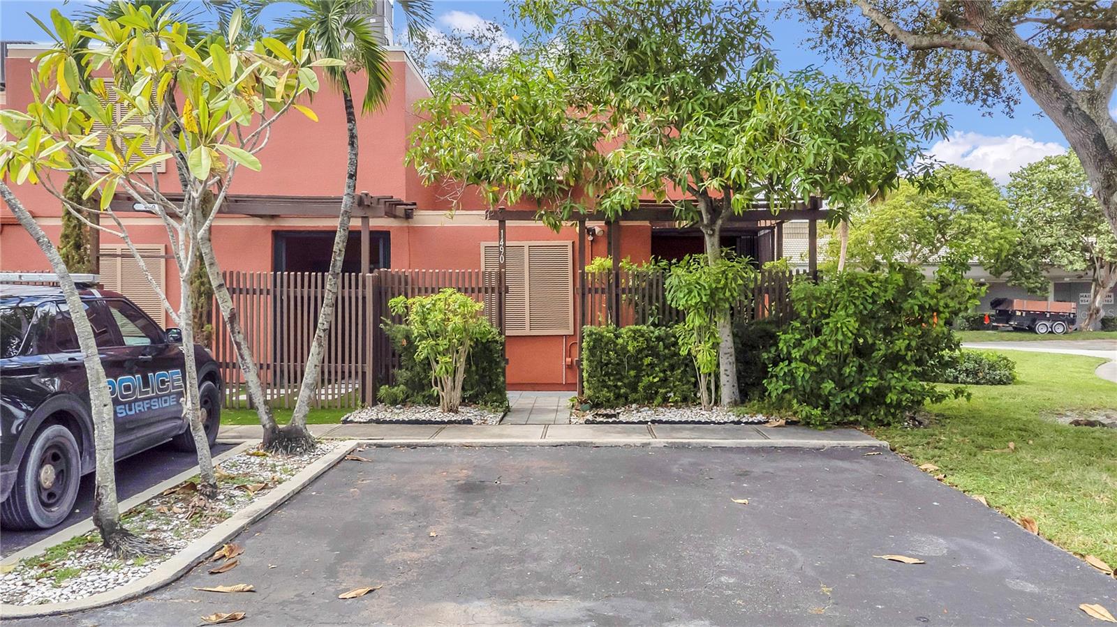 1490 Laguna Lane, FL