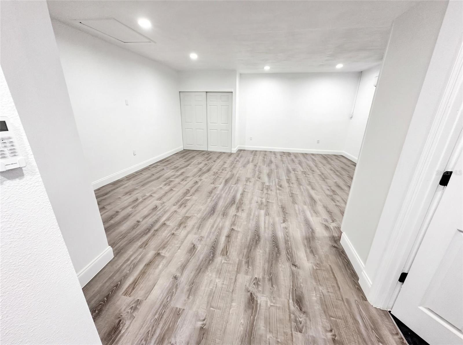 1017 Parkwood Drive, FL