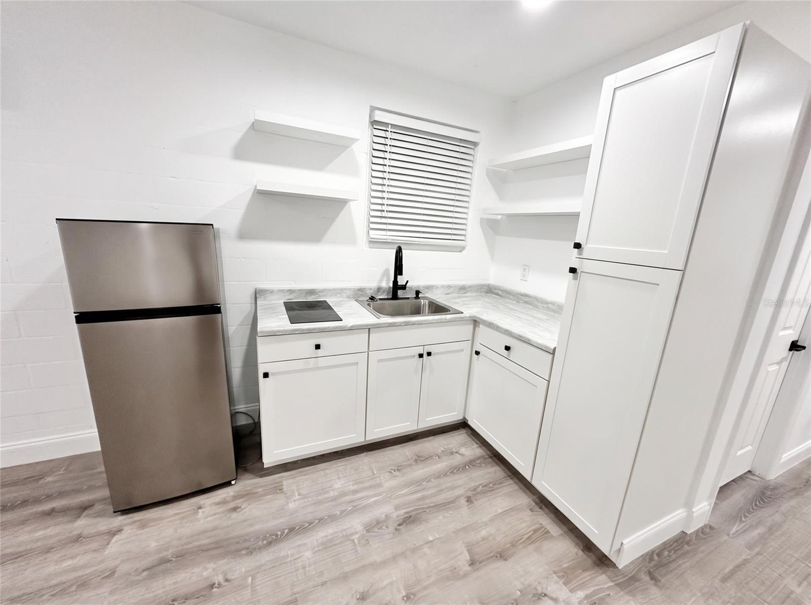 1017 Parkwood Drive, FL