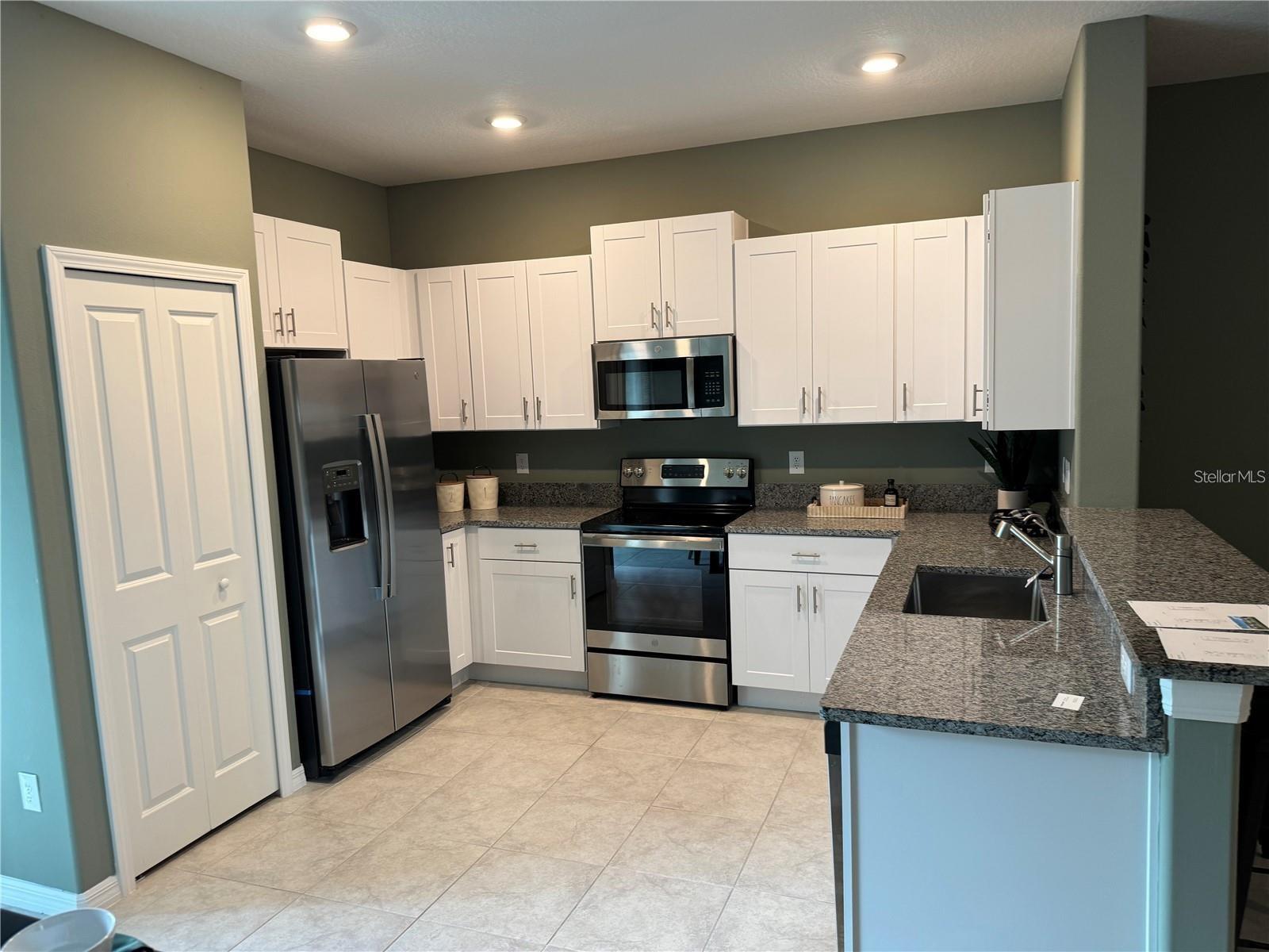 6071 Acara Lane, FL
