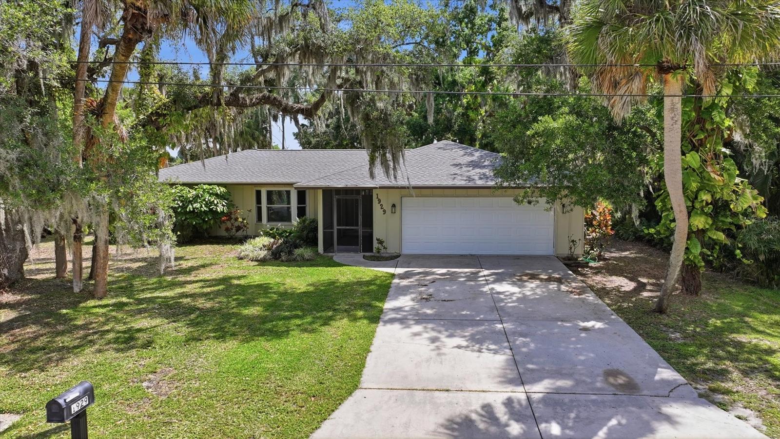 1929 Par Place, FL