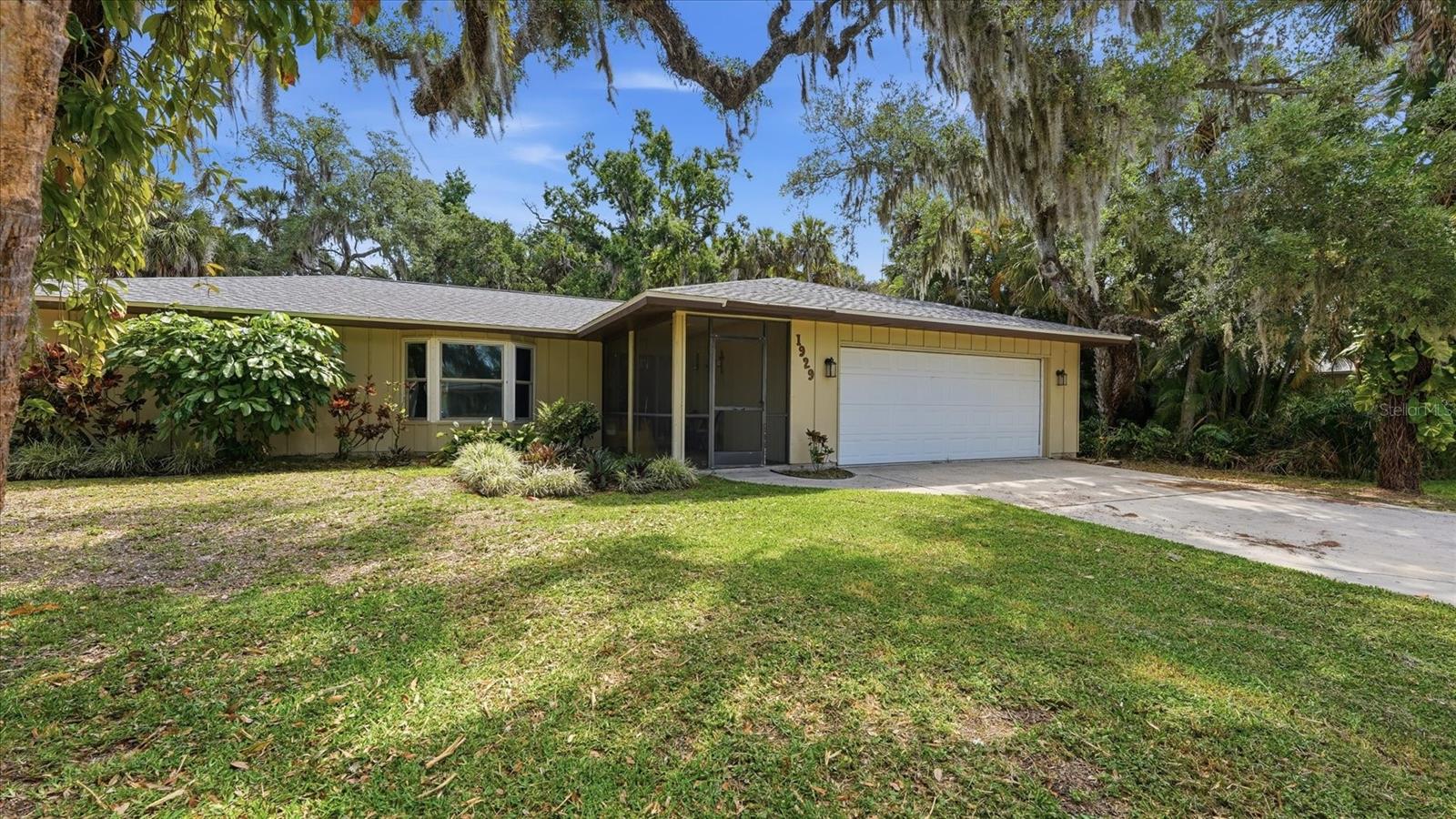 1929 Par Place, FL