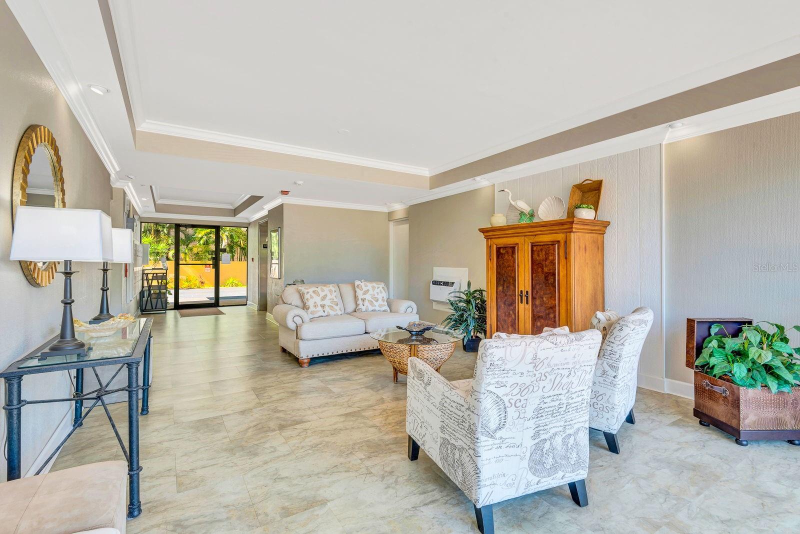 350 Polk Drive, FL