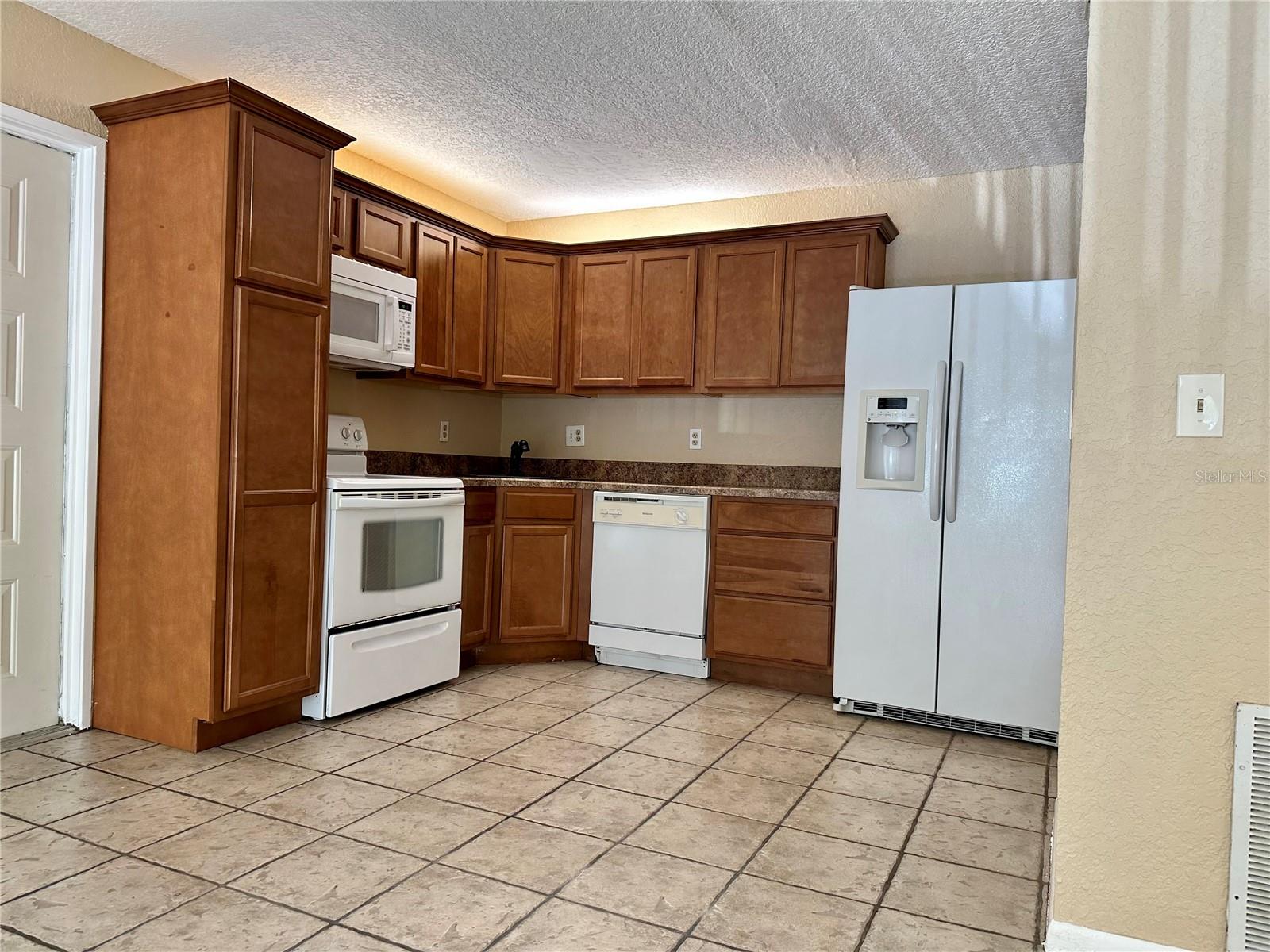 8205 Sun Spring Circle, FL