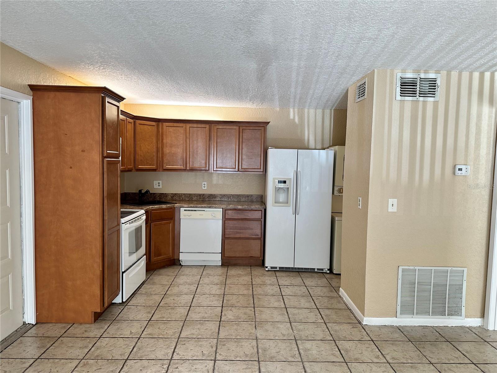 8205 Sun Spring Circle, FL