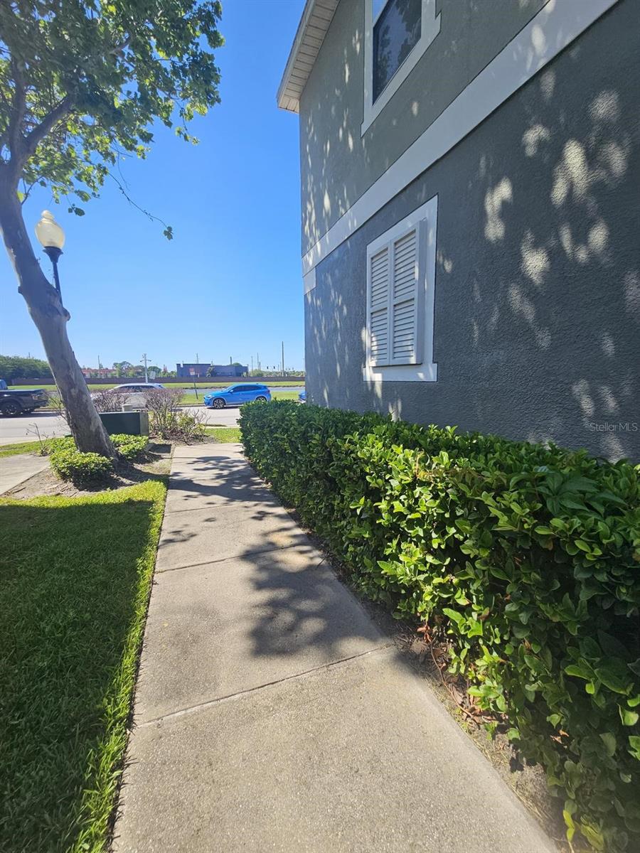 1917 Estancia Circle, FL