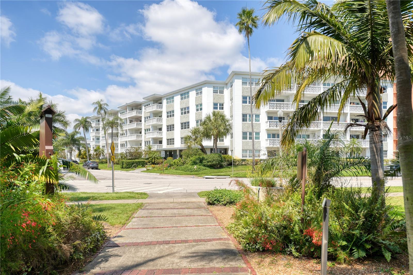 1100 Shore Drive, FL
