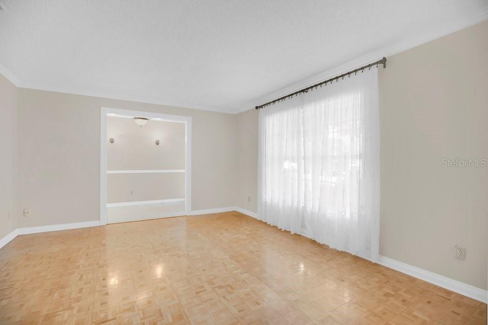206 Cattail Court, FL