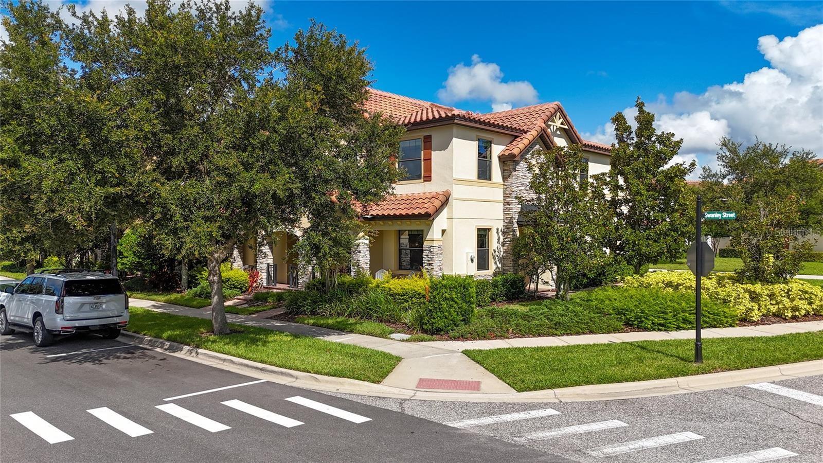 10155 Eagle Creek Center Boulevard, FL