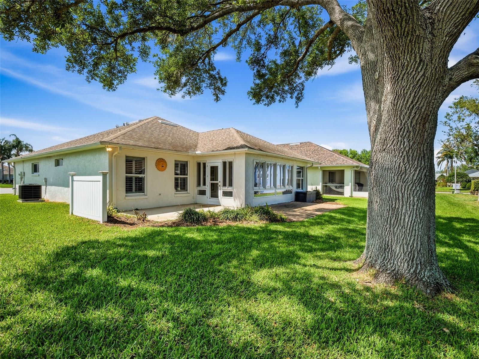 659 Wellesley Court, FL