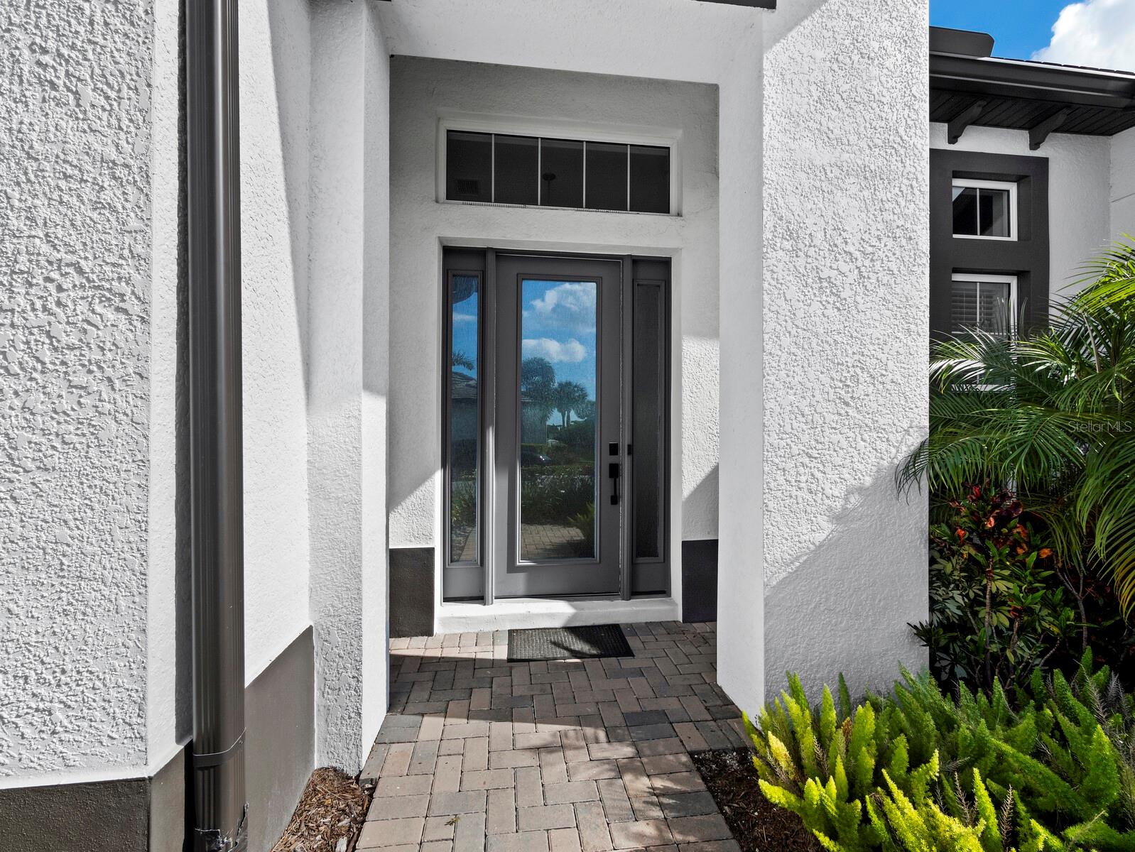 6129 Lungo Lago Drive, FL