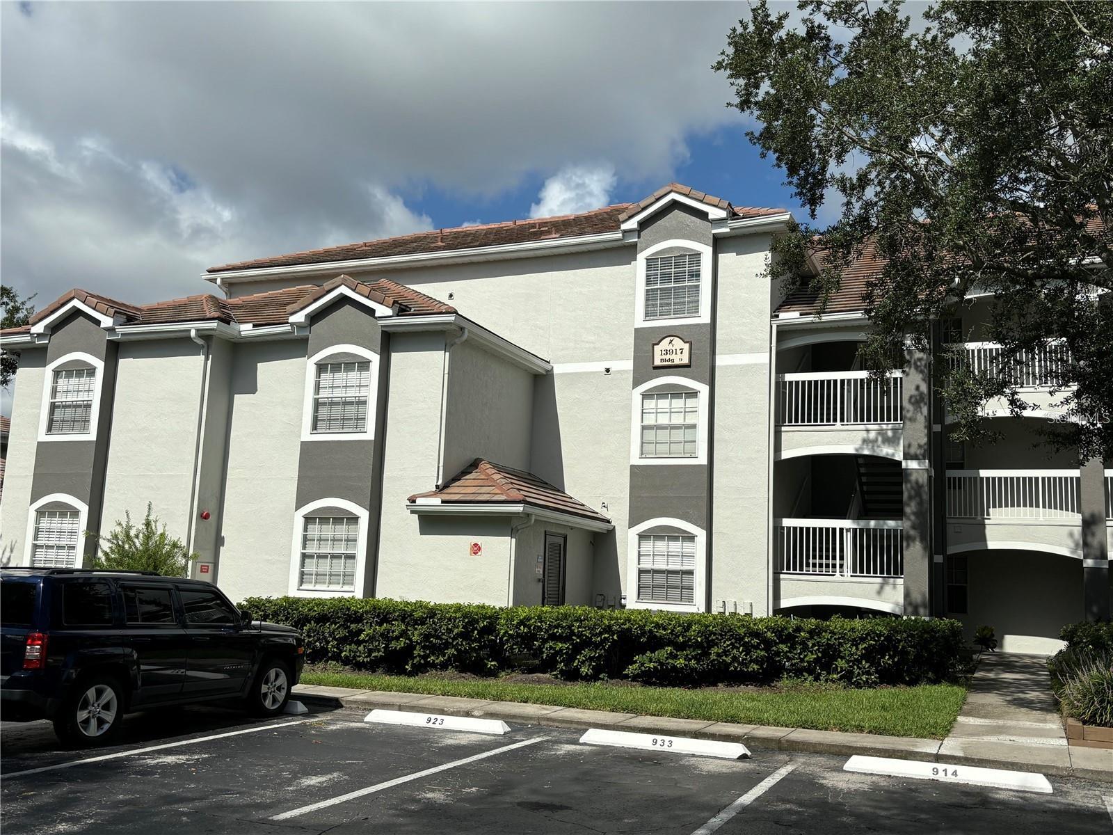 13917 Fairway Island Drive, FL