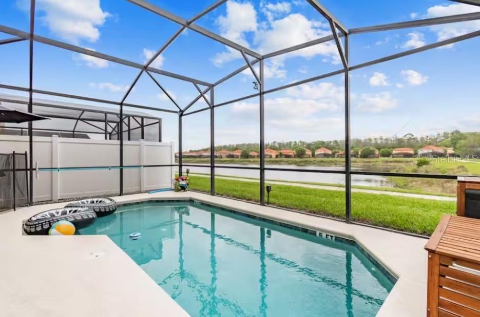 471 Las Fuentes Drive, FL