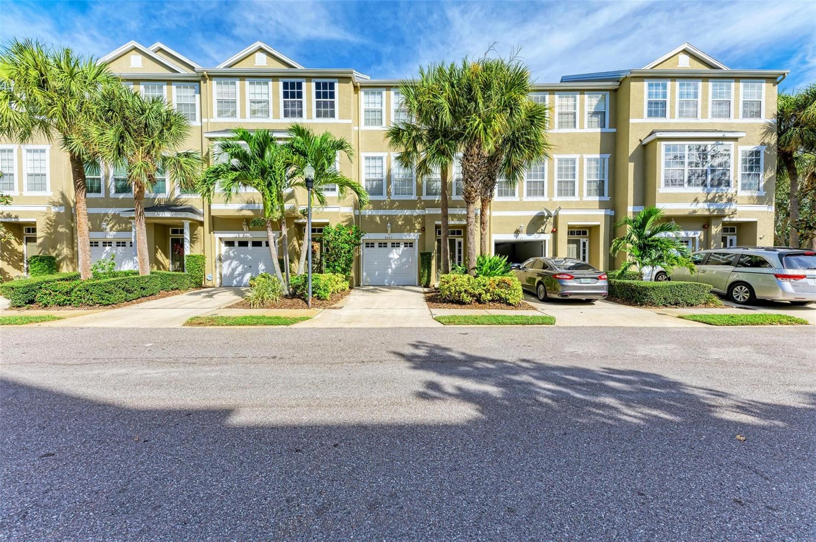 3047 Pointeview Drive, FL