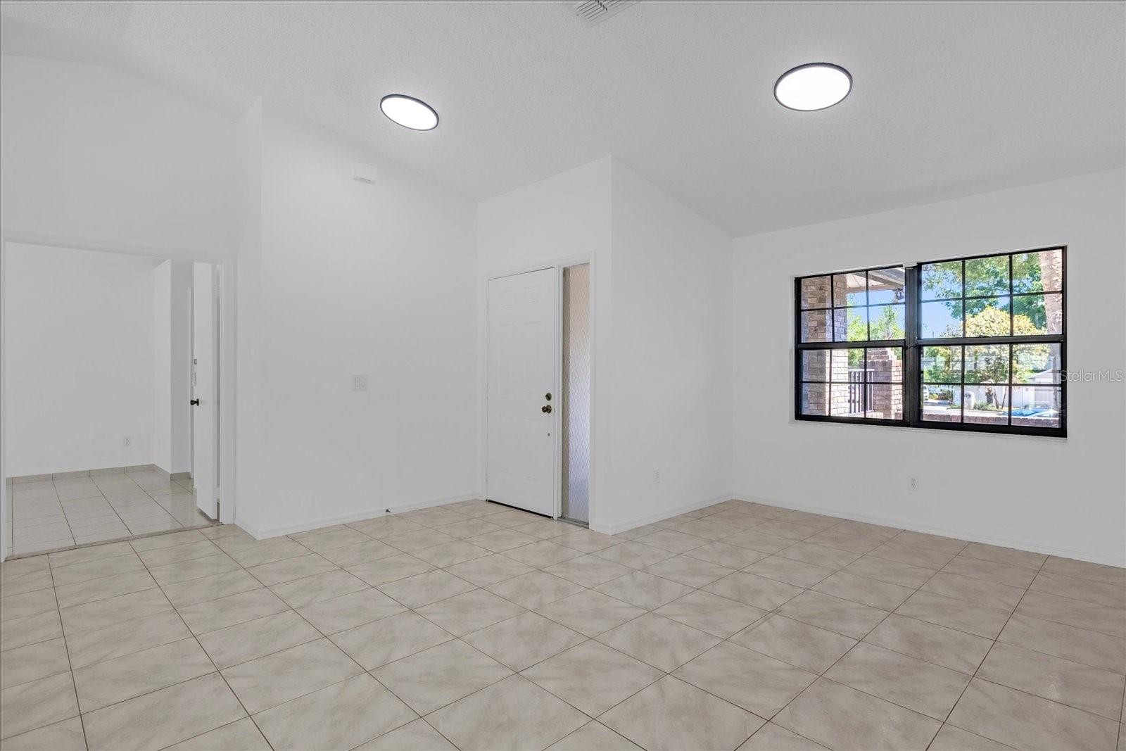 9011 Chapman Oak Court, FL