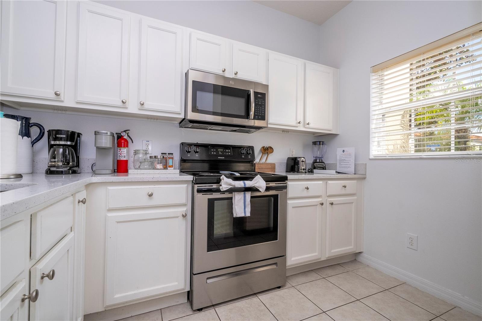 1120 Las Fuentes Drive, FL
